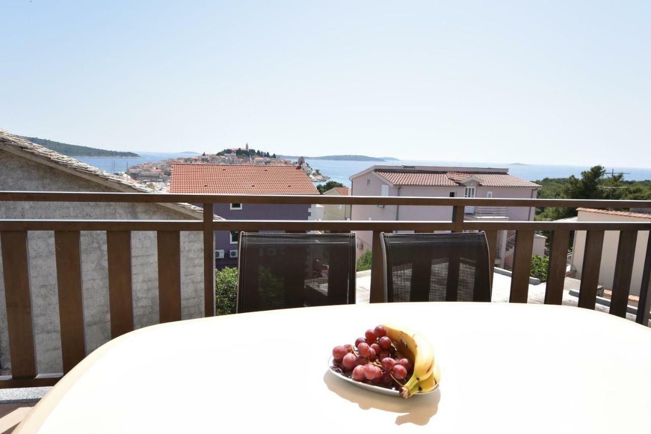 Apartments Karmen I Primošten Exterior foto